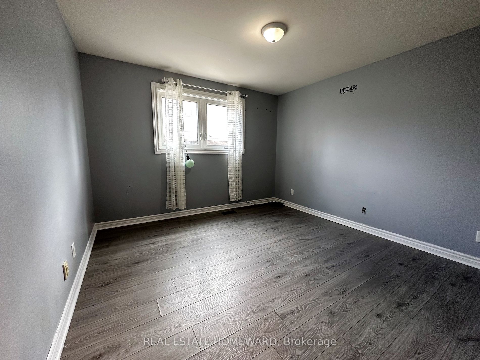 511 Harris Crt, #Main