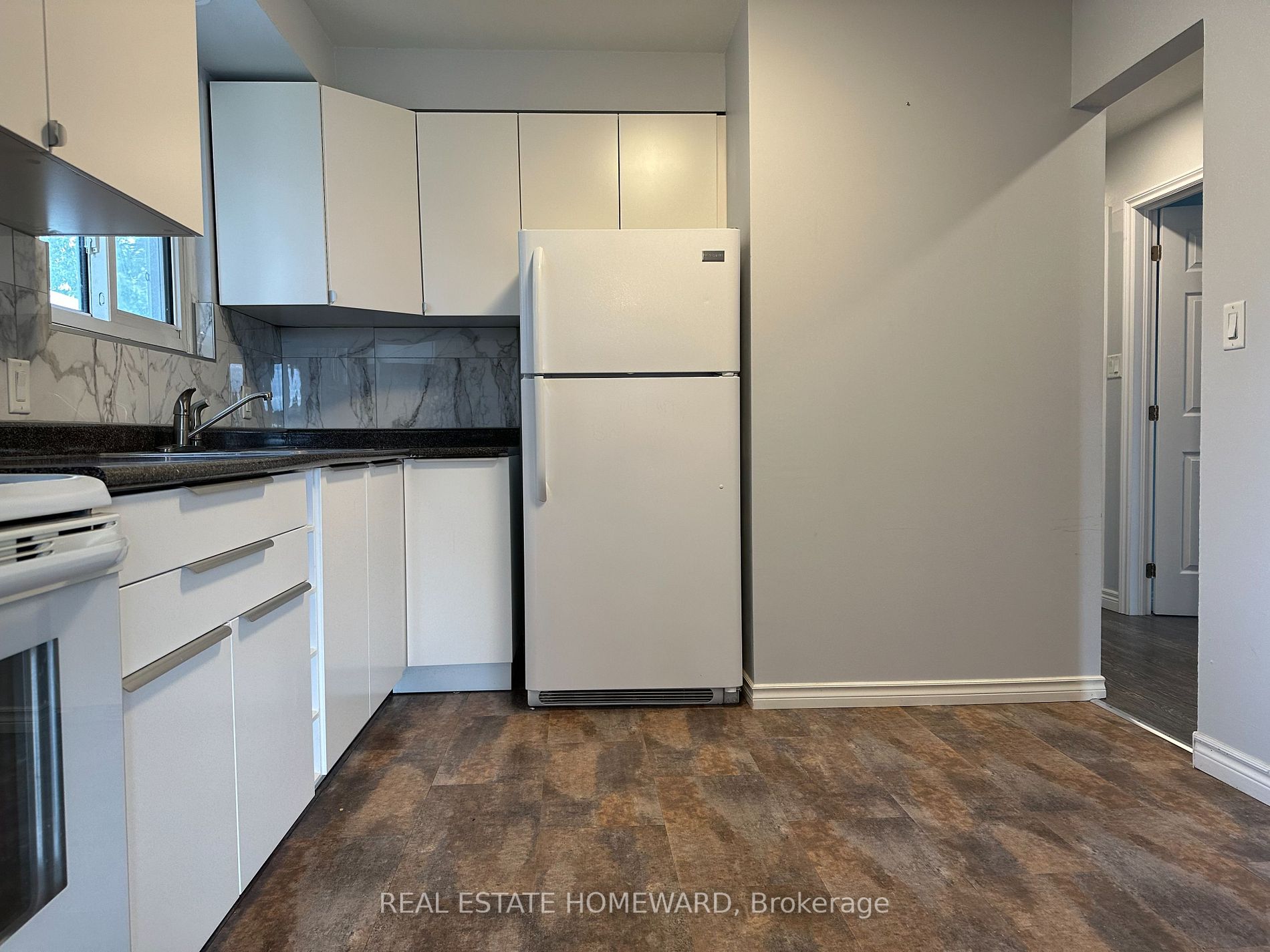 511 Harris Court, #upper