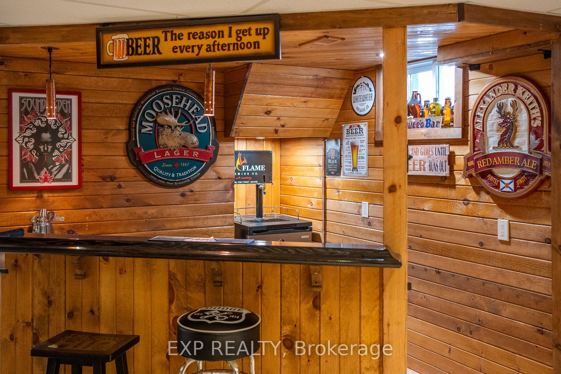 1158 Wakefield Crescent
