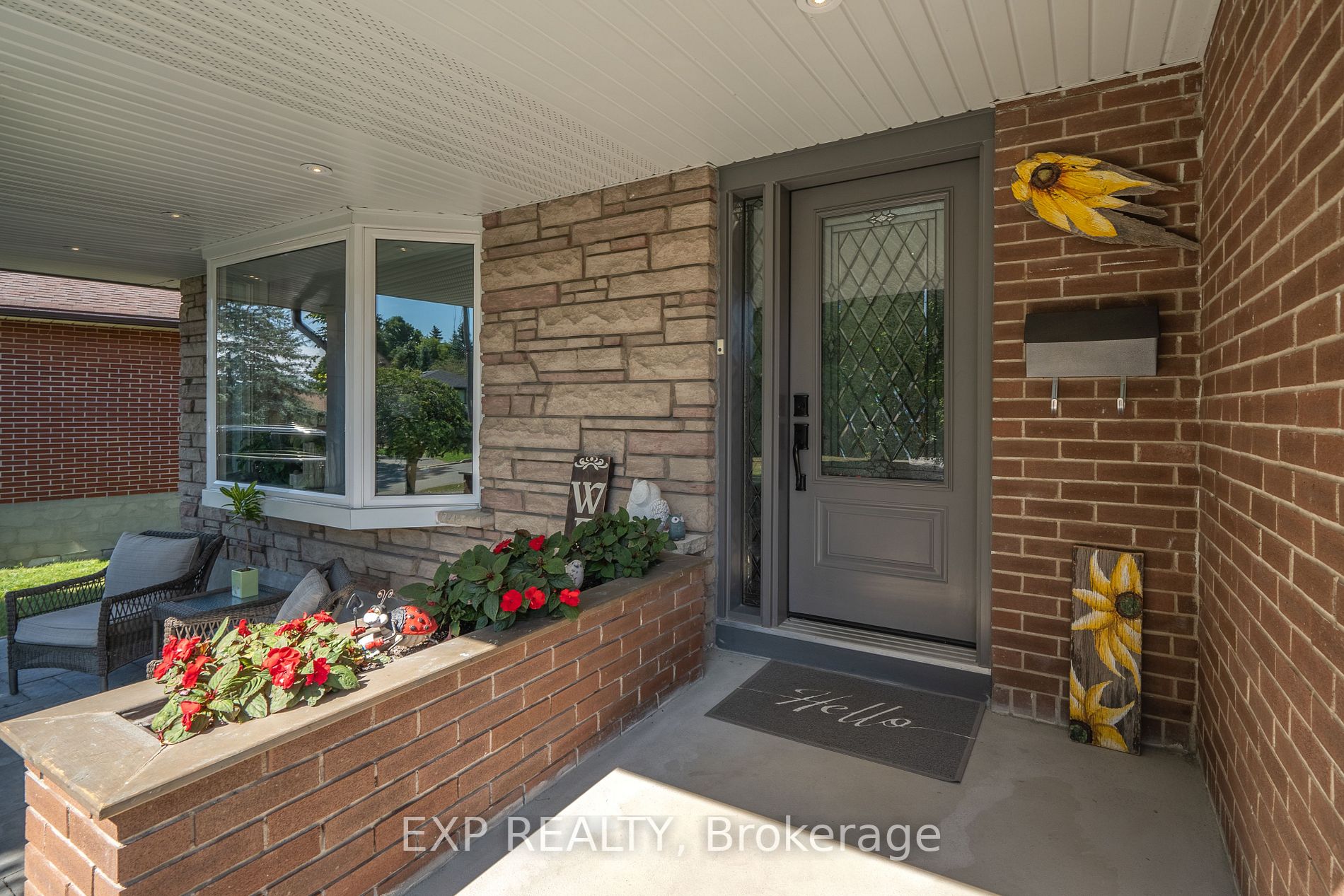 1158 Wakefield Crescent