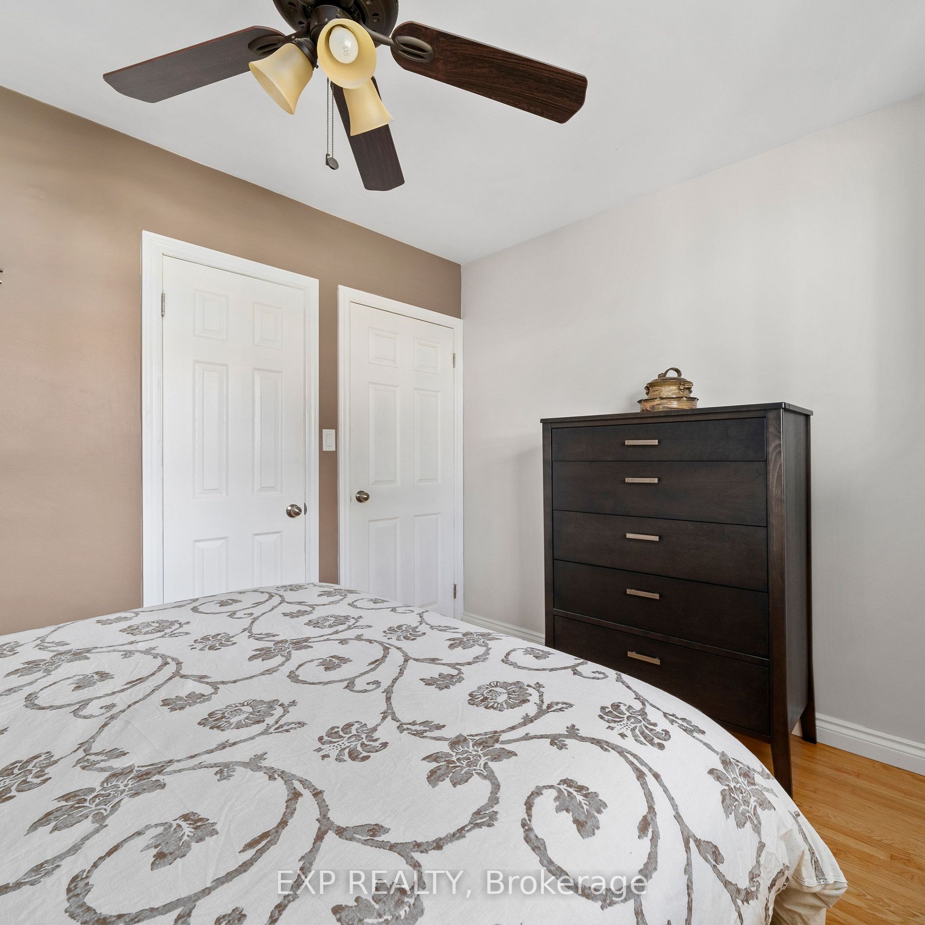1158 Wakefield Crescent