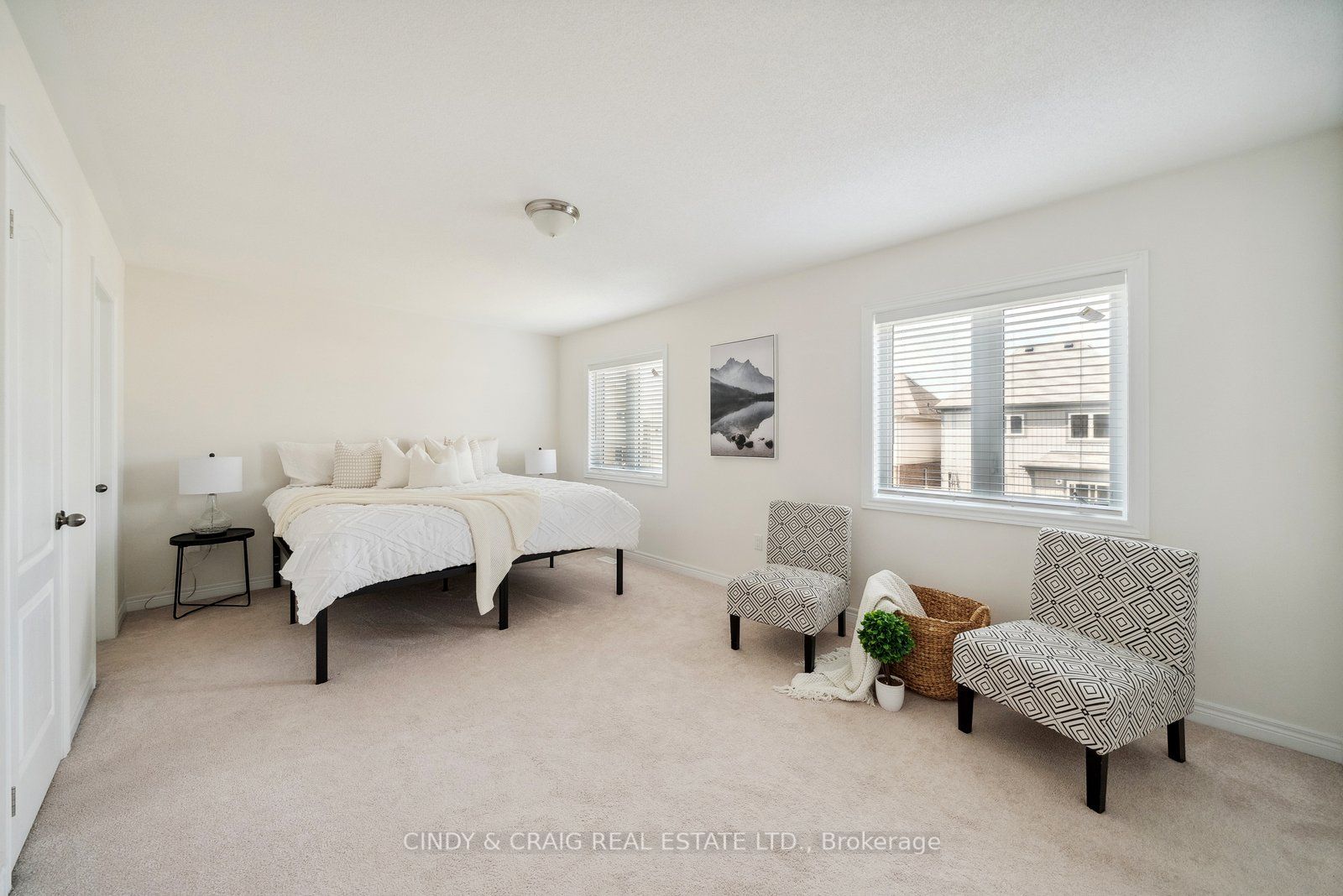 26 Henry Smith Ave