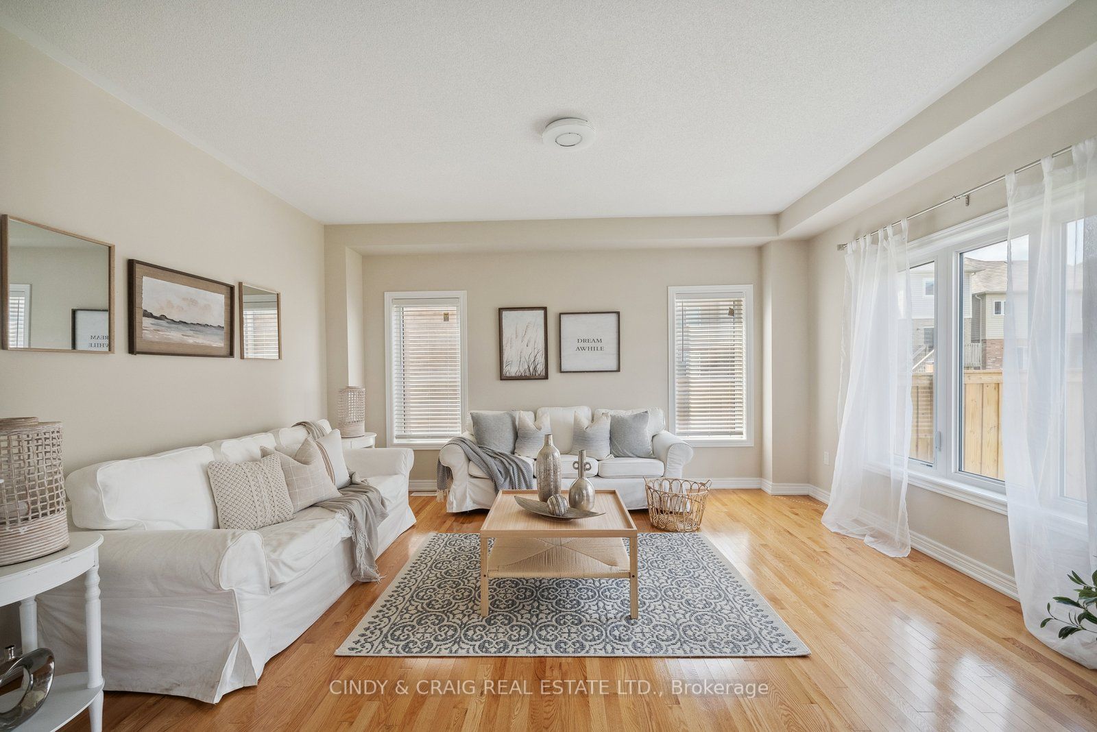 26 Henry Smith Ave