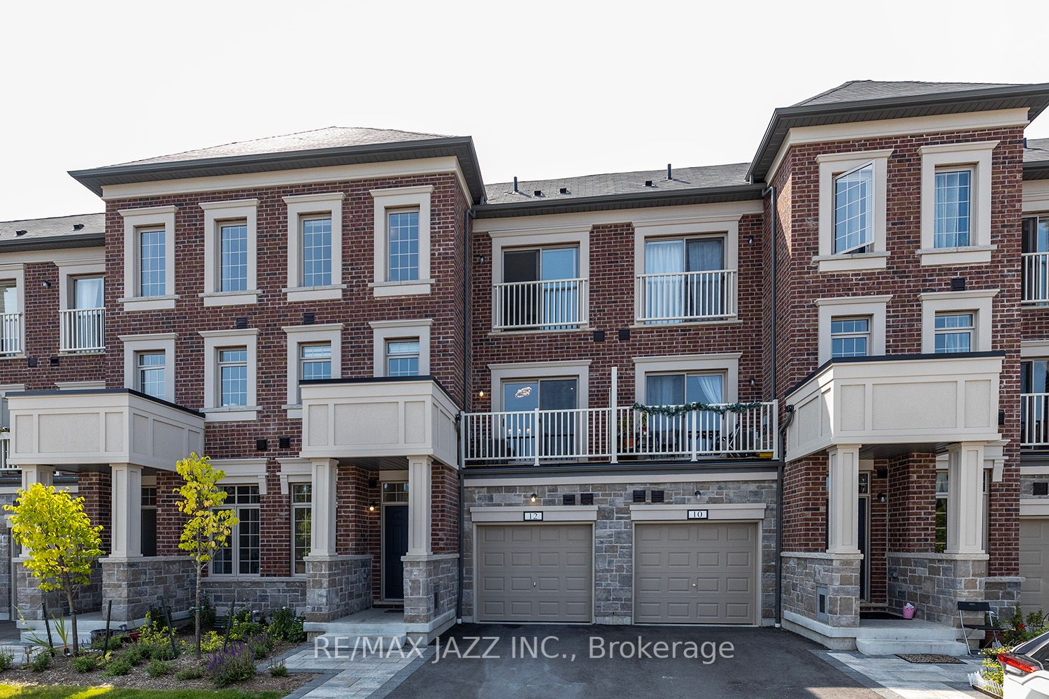 12 Bellerive Lane