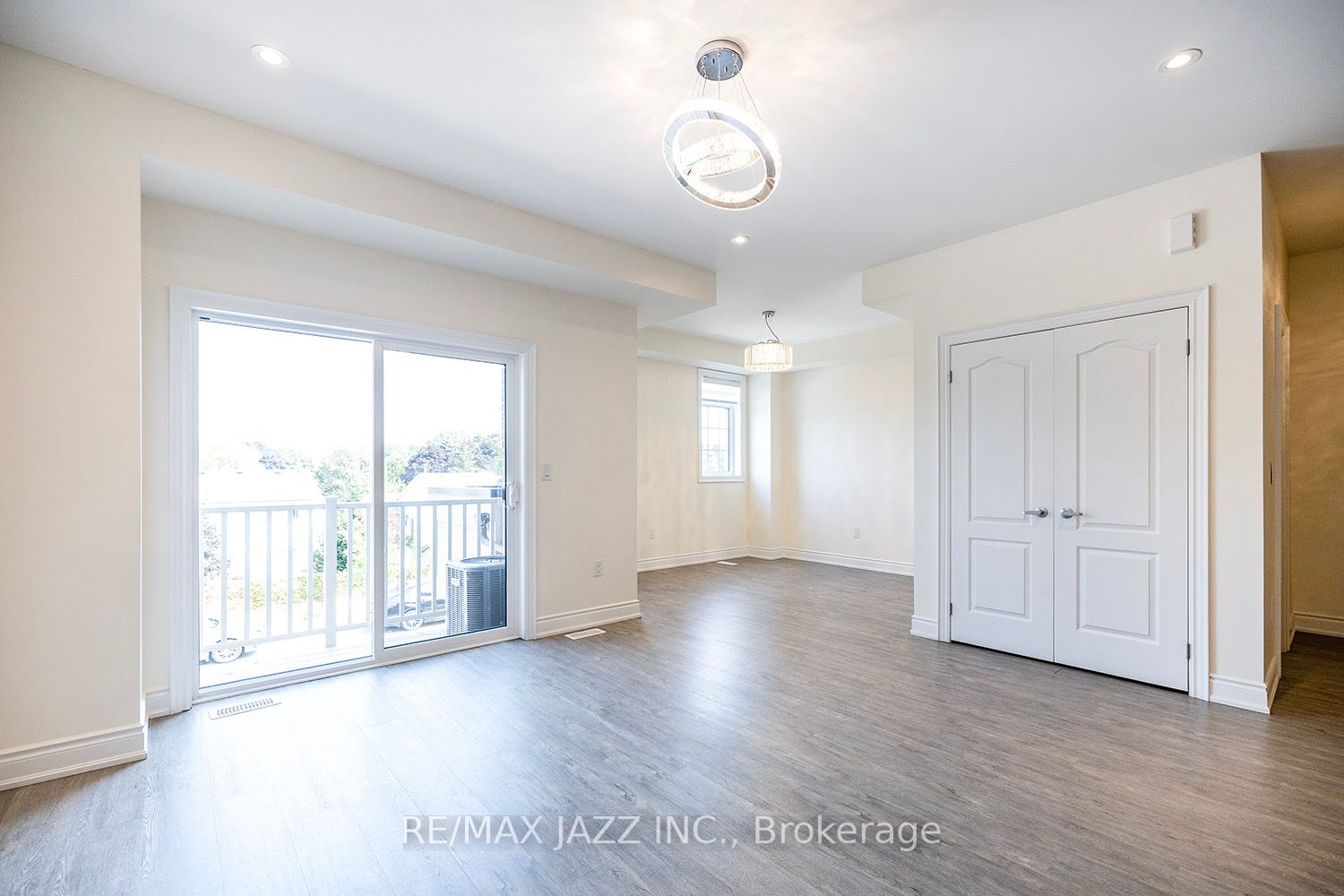12 Bellerive Lane