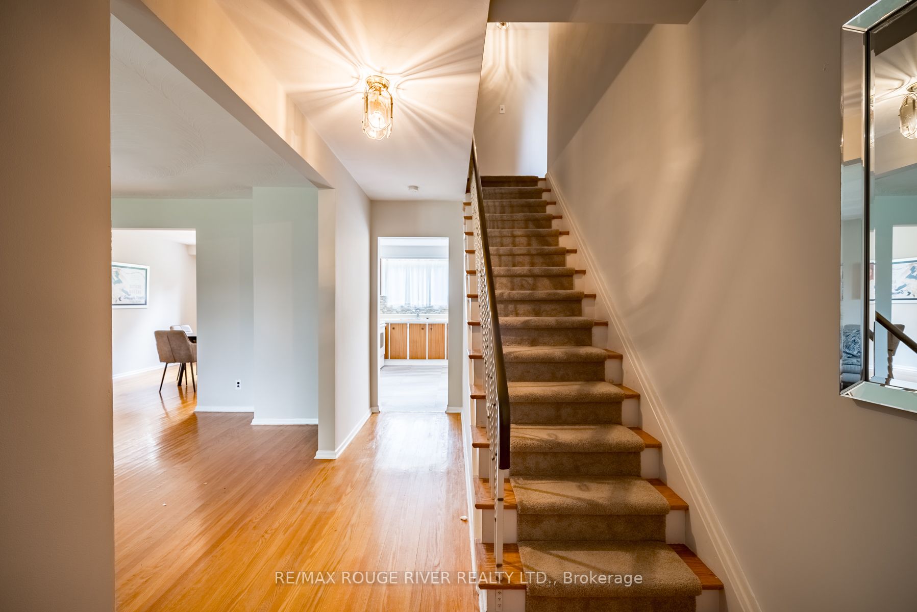 69 Mill St