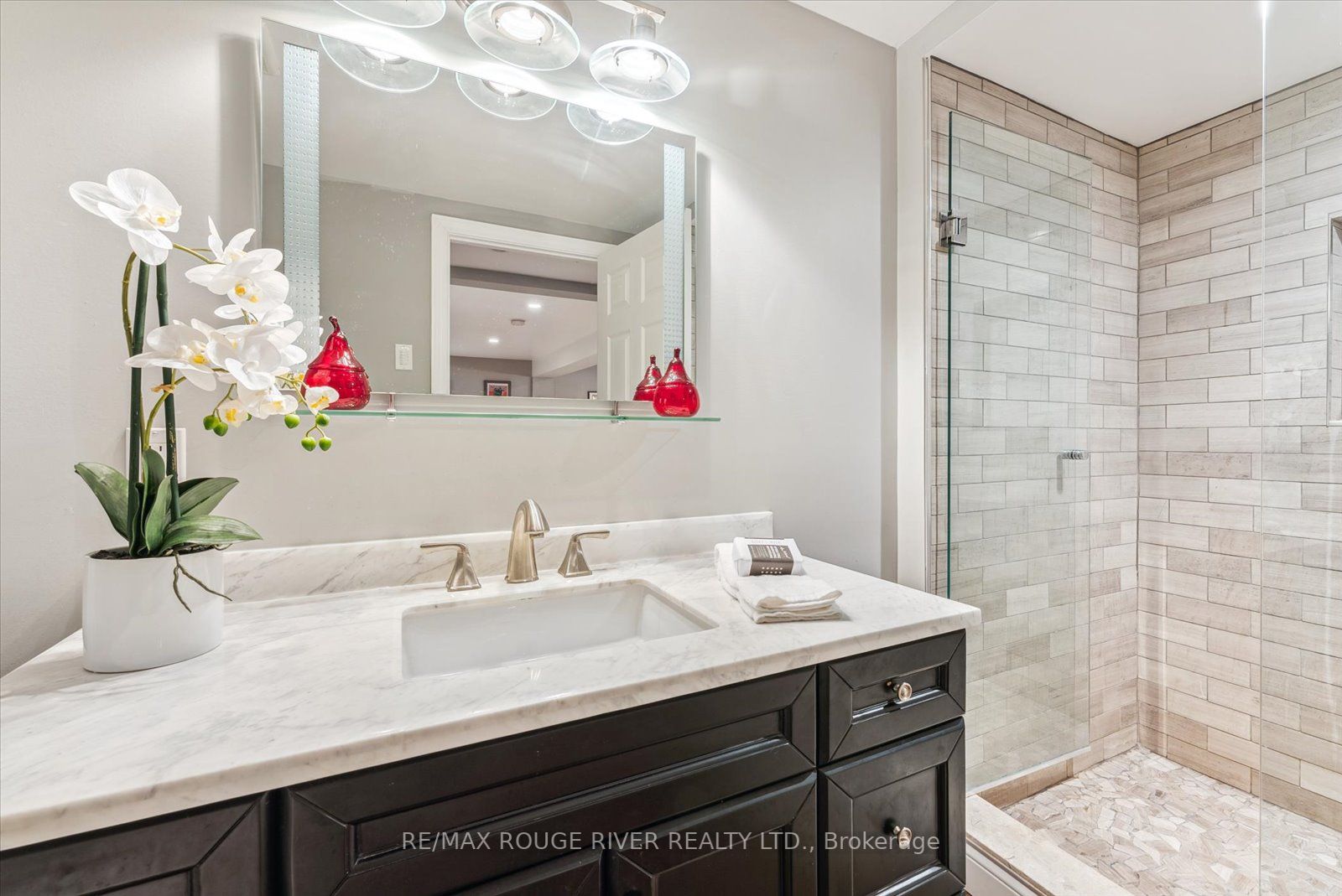 35 Hetherington Dr