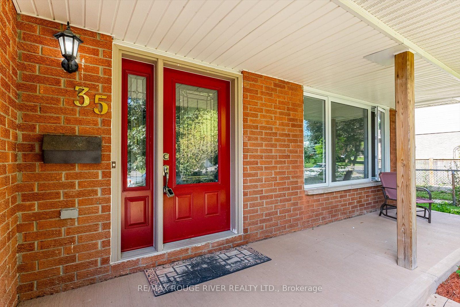 35 Hetherington Dr