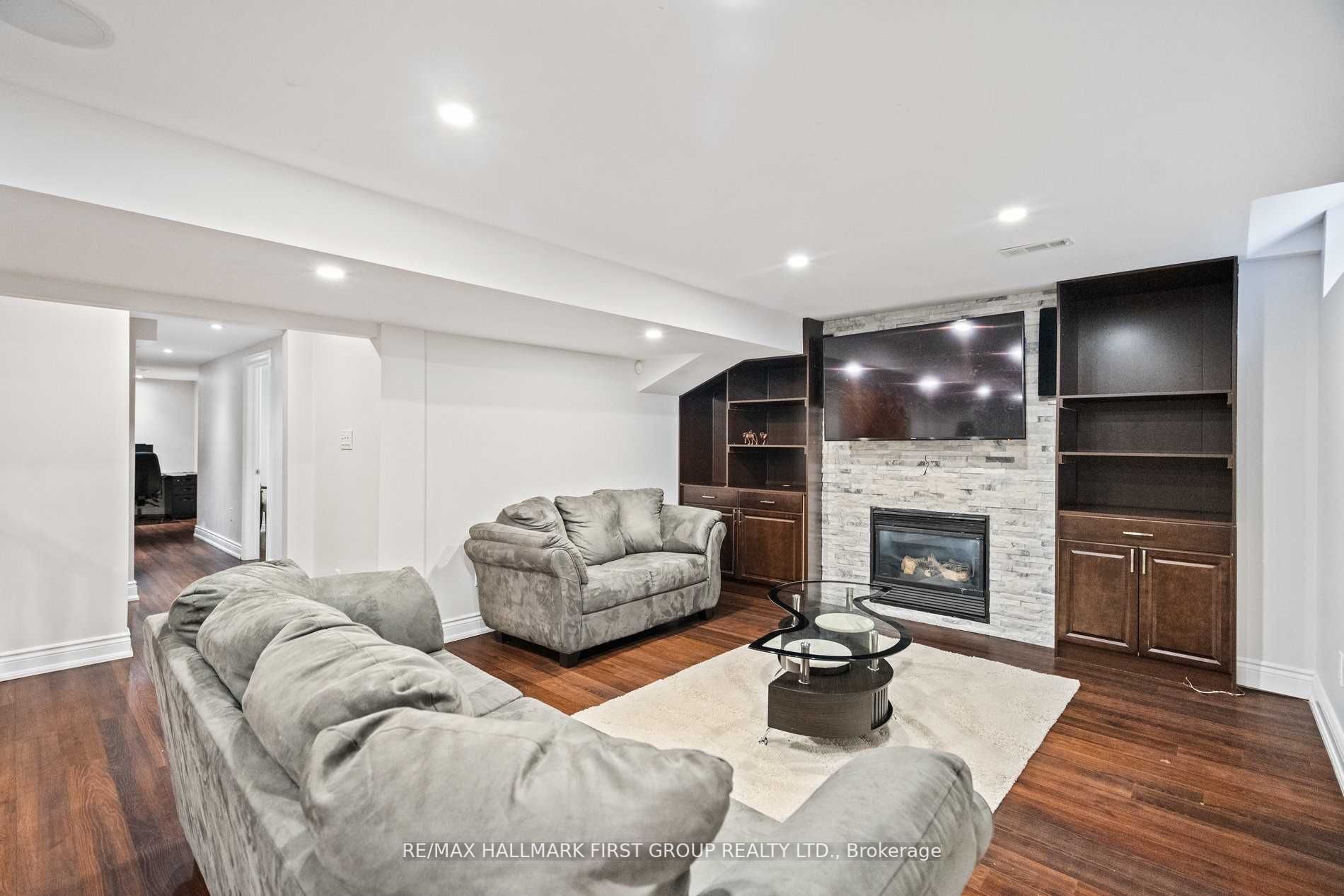 4 Carberry Cres