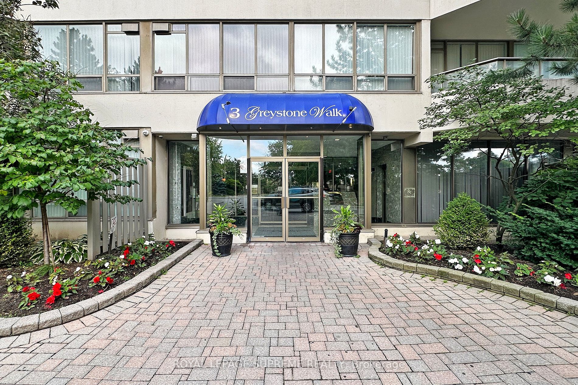 3 Greystone Walk Dr, #923