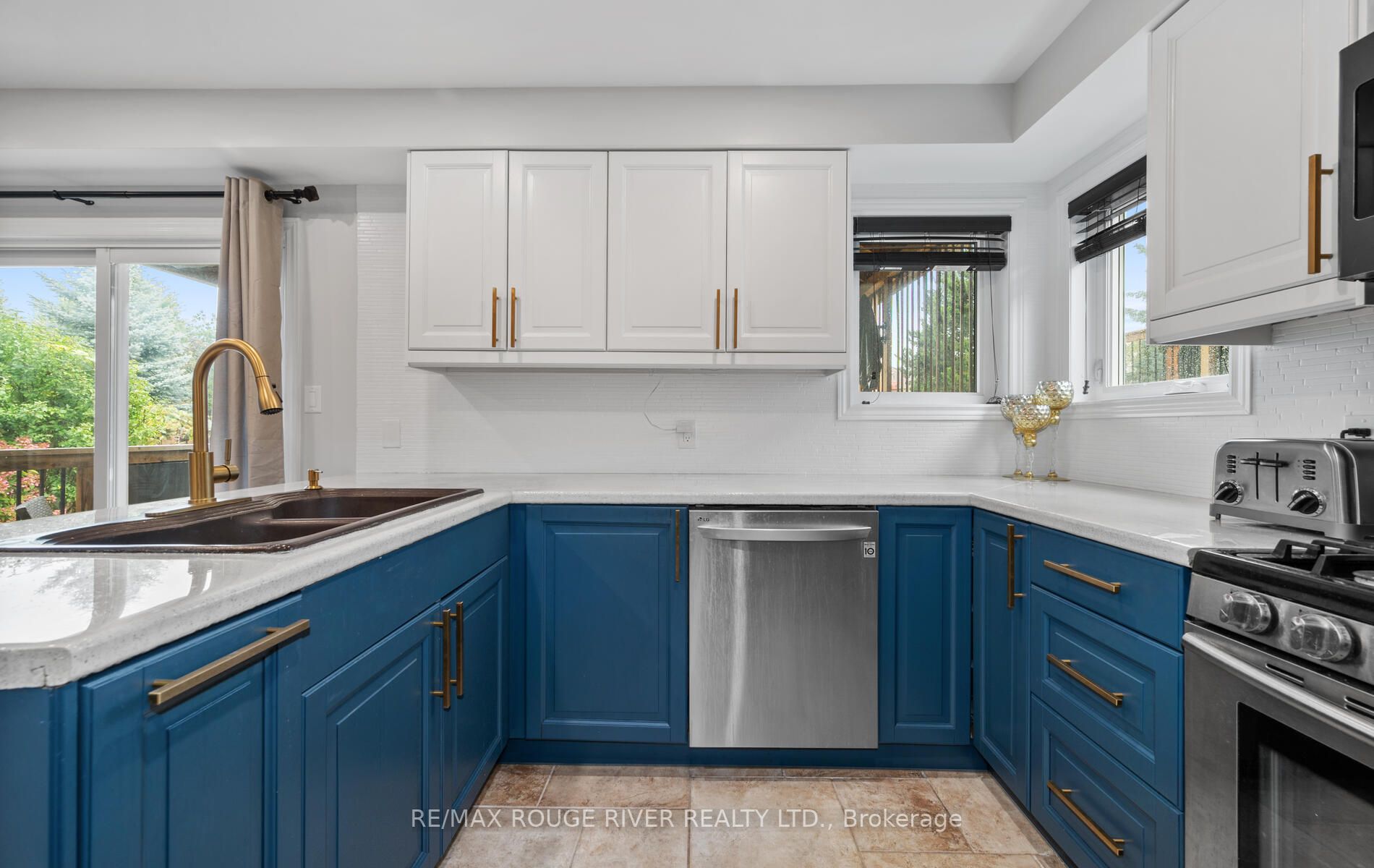 441 Sunview Lane