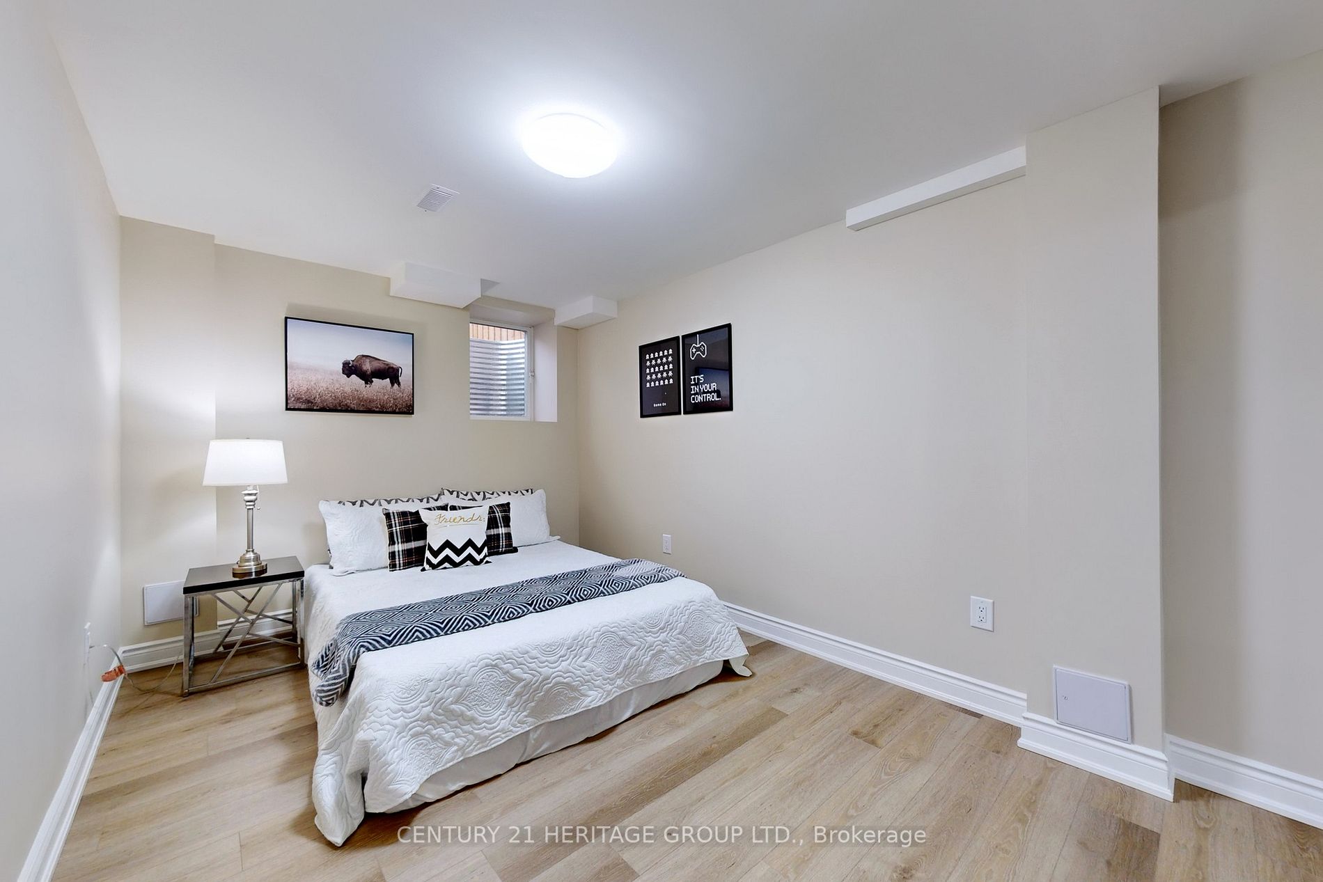 12 Kilmarnock Cres