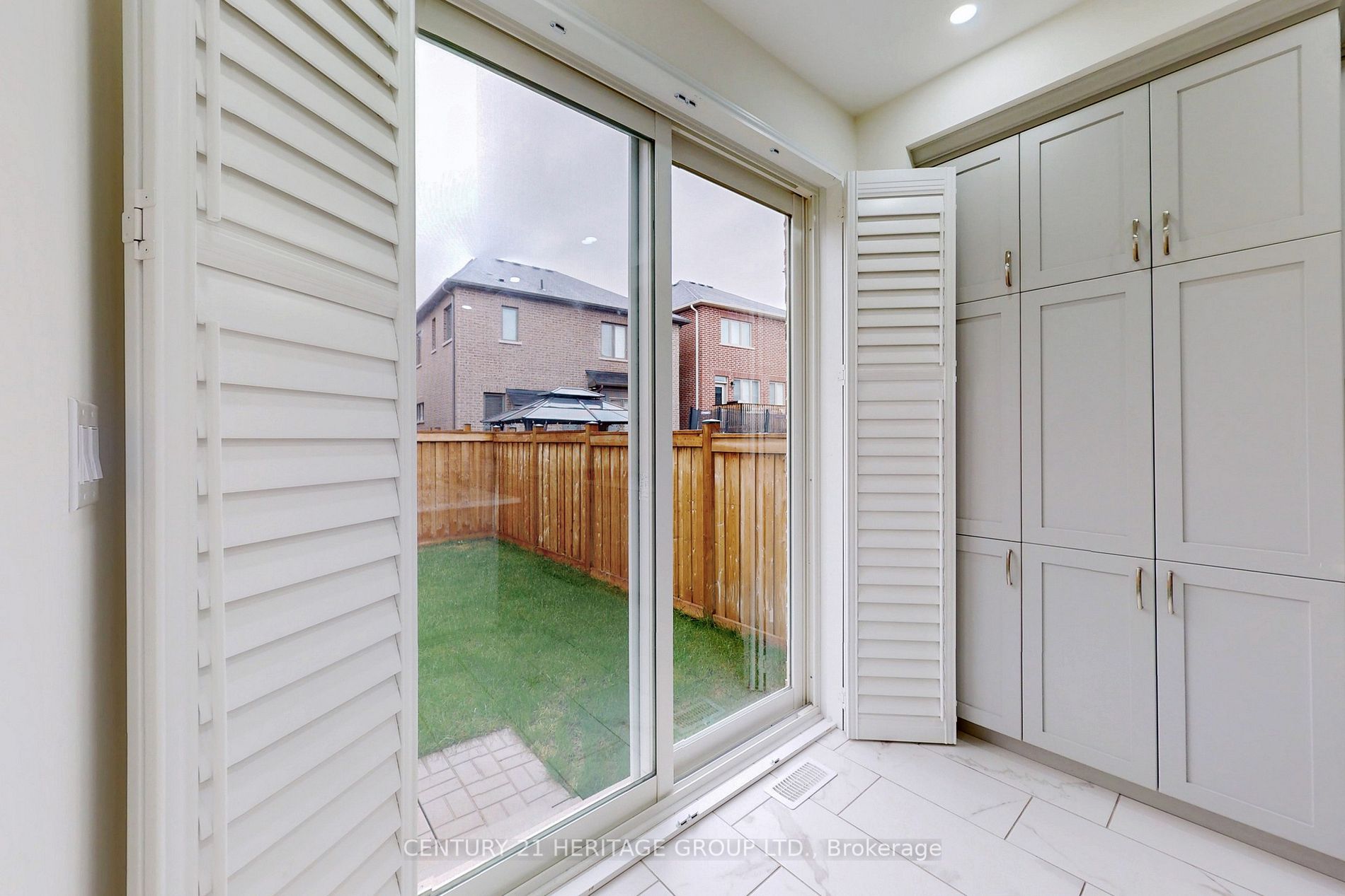 12 Kilmarnock Cres