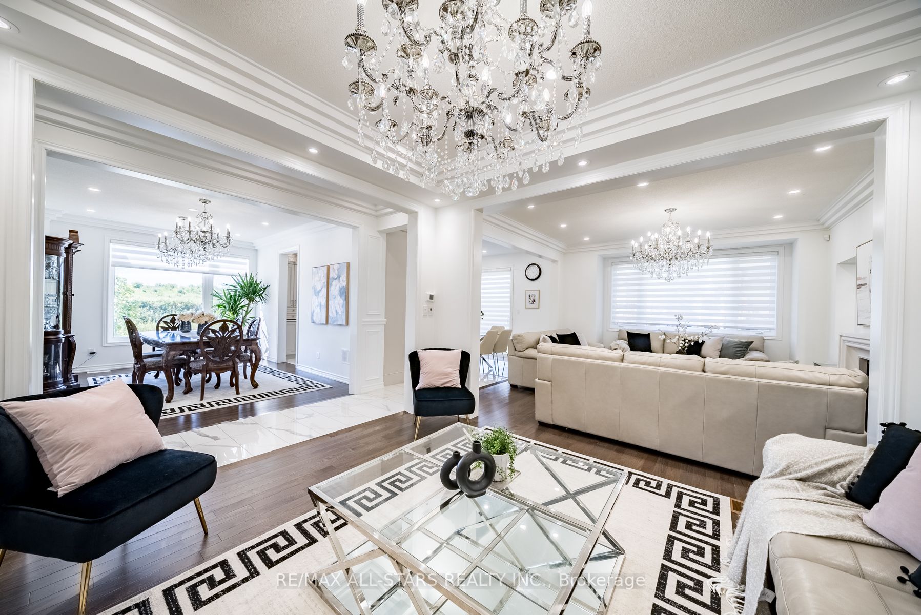 2 Closson Dr