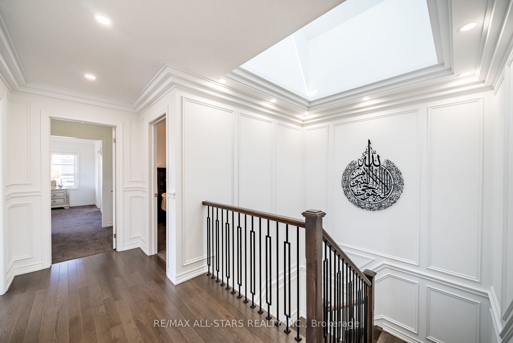 2 Closson Dr
