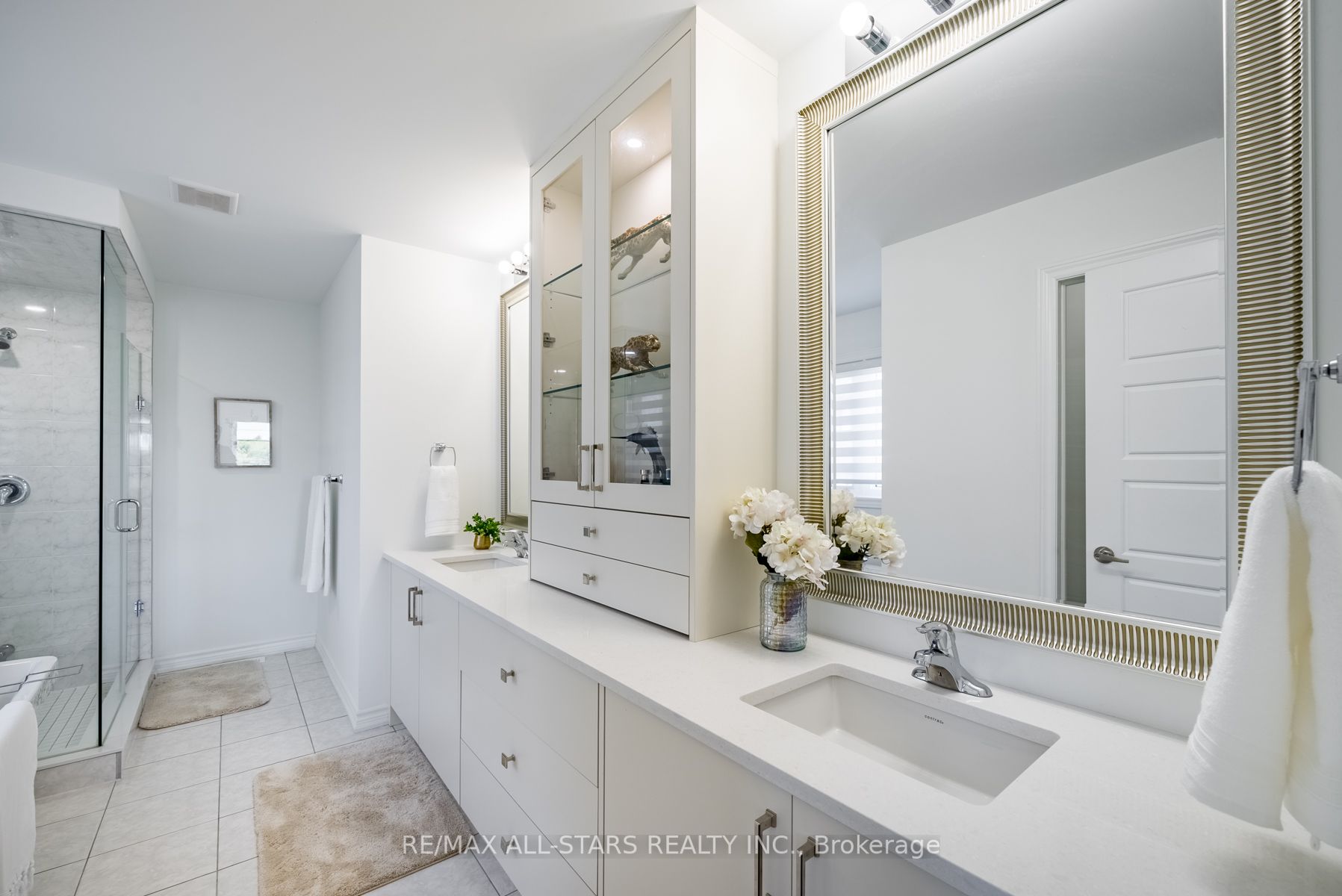 2 Closson Dr