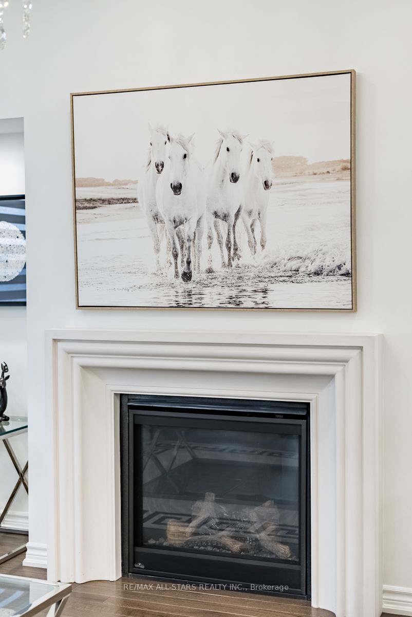 2 Closson Dr