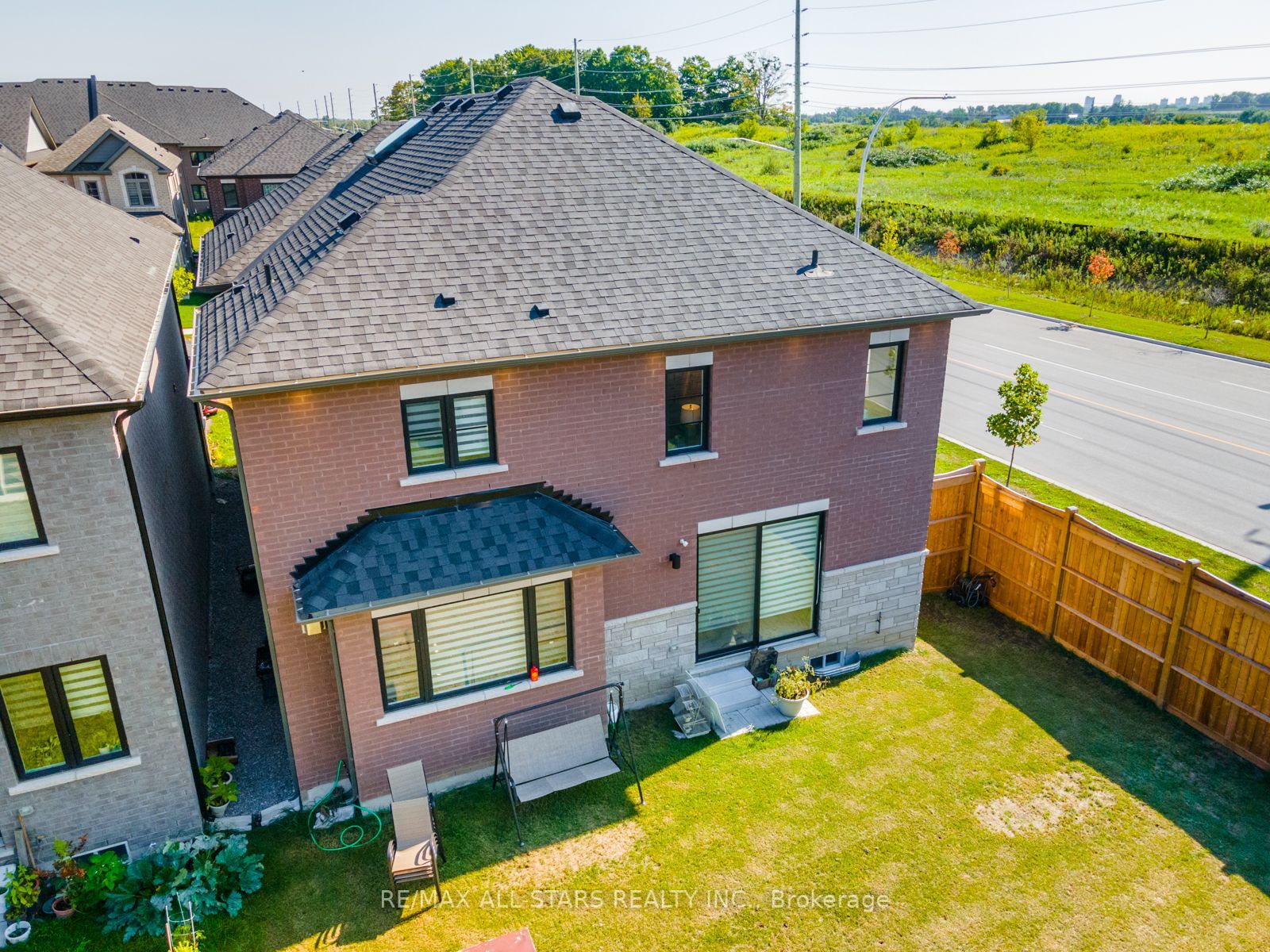 2 Closson Dr