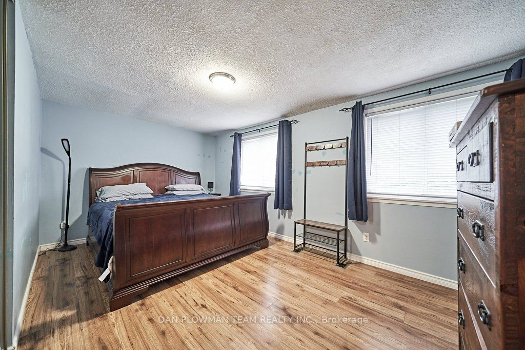 618 Bon Echo Drive
