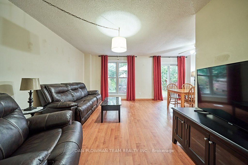 618 Bon Echo Drive