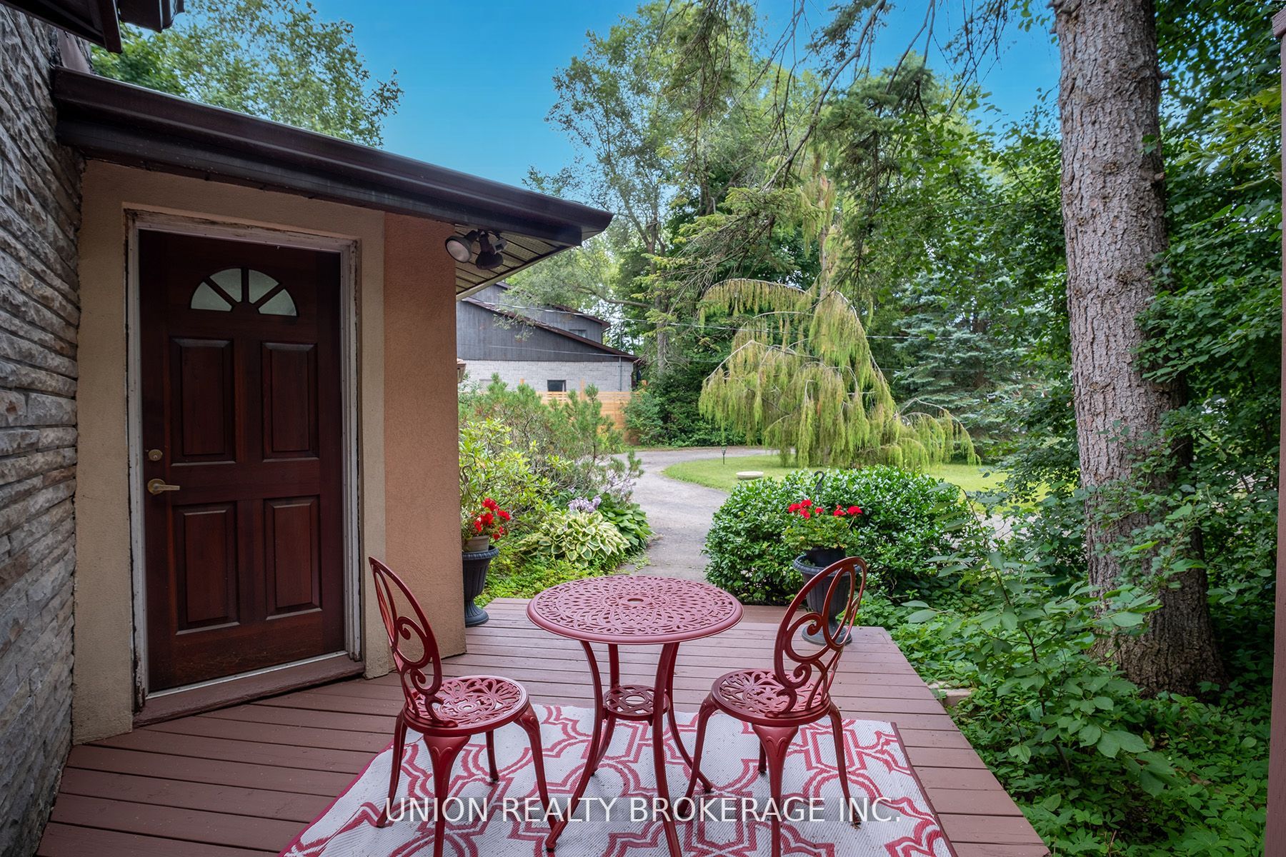 64 Dunstall Cres