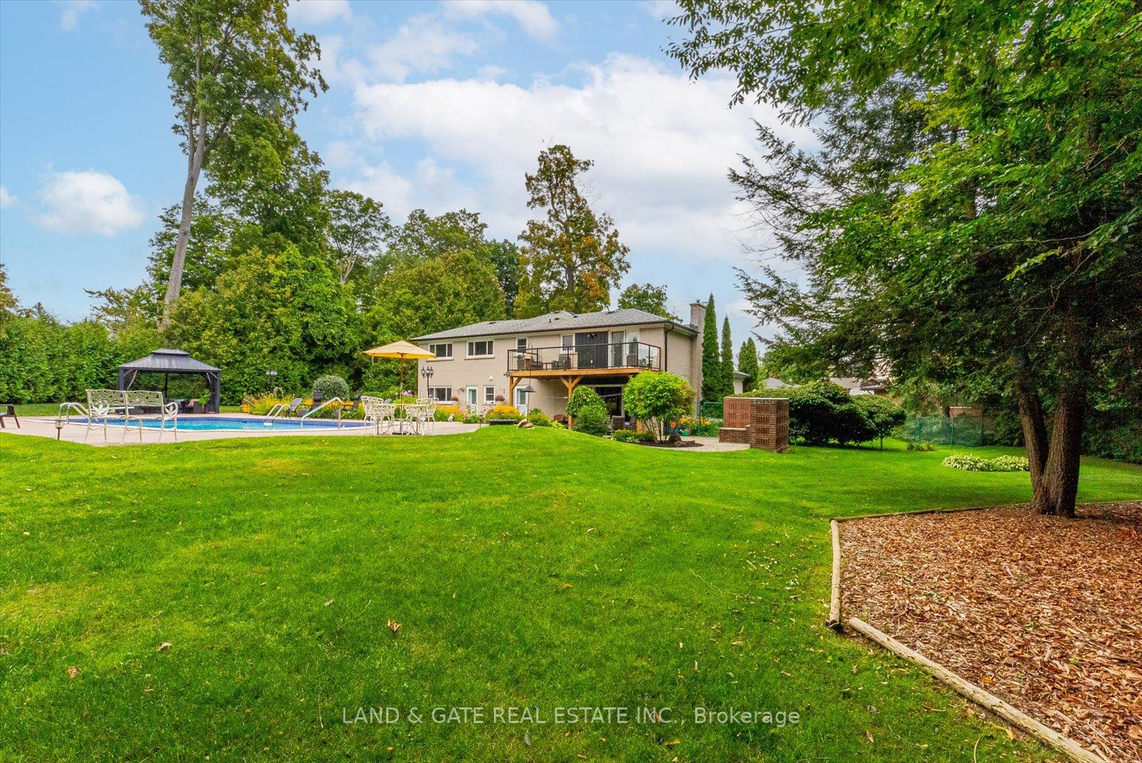 109 Gardenia Court