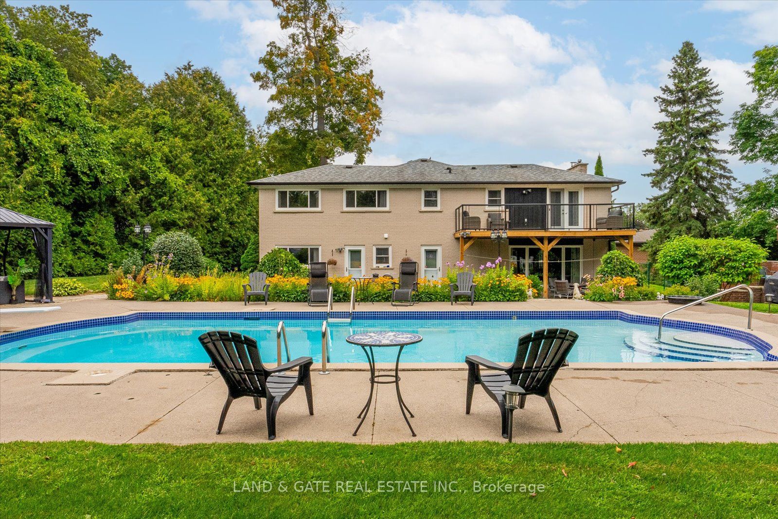 109 Gardenia Court