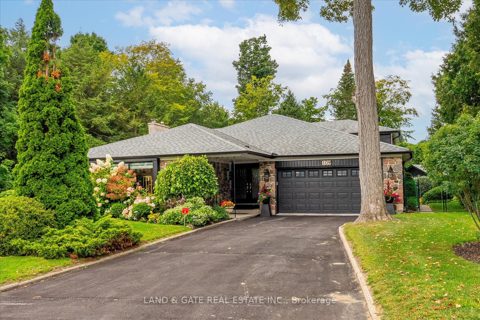 109 Gardenia Crt