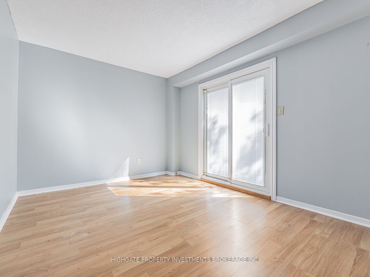 21 Noble Dr
