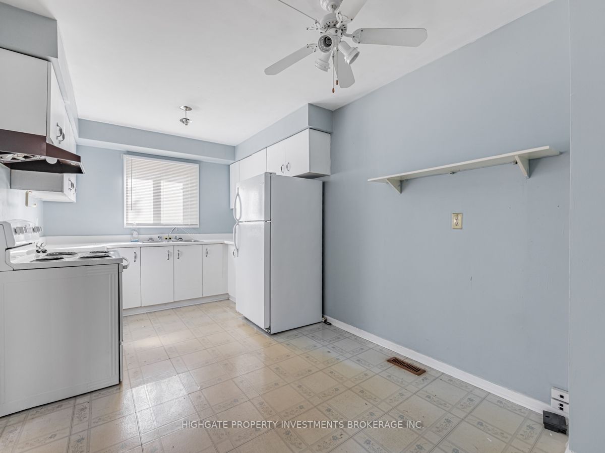 21 Noble Dr