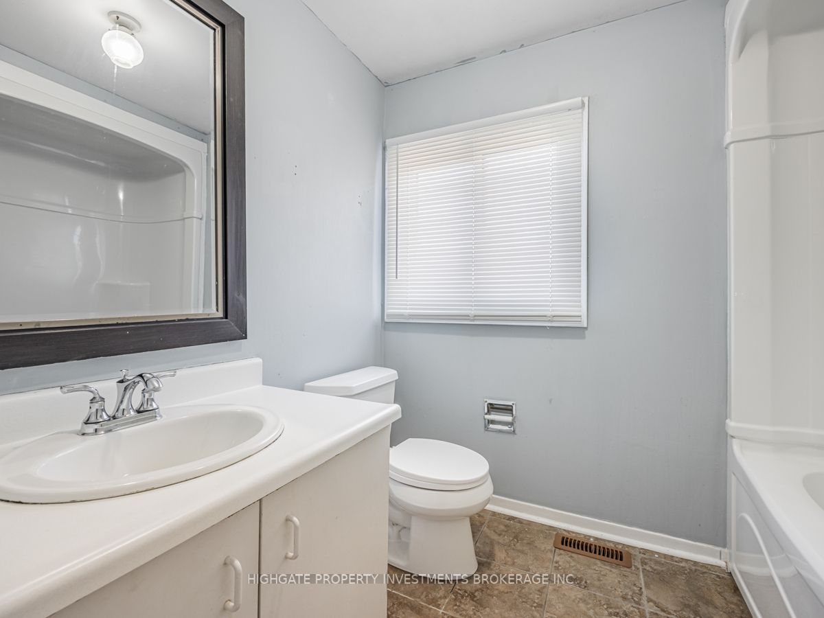 21 Noble Dr