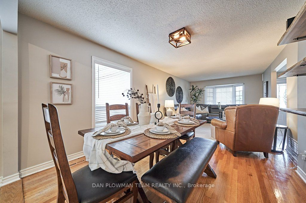 46 Canadian Oaks Dr