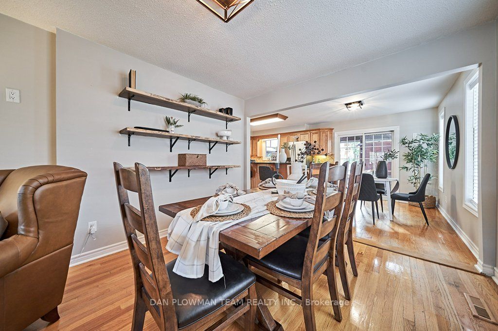 46 Canadian Oaks Dr