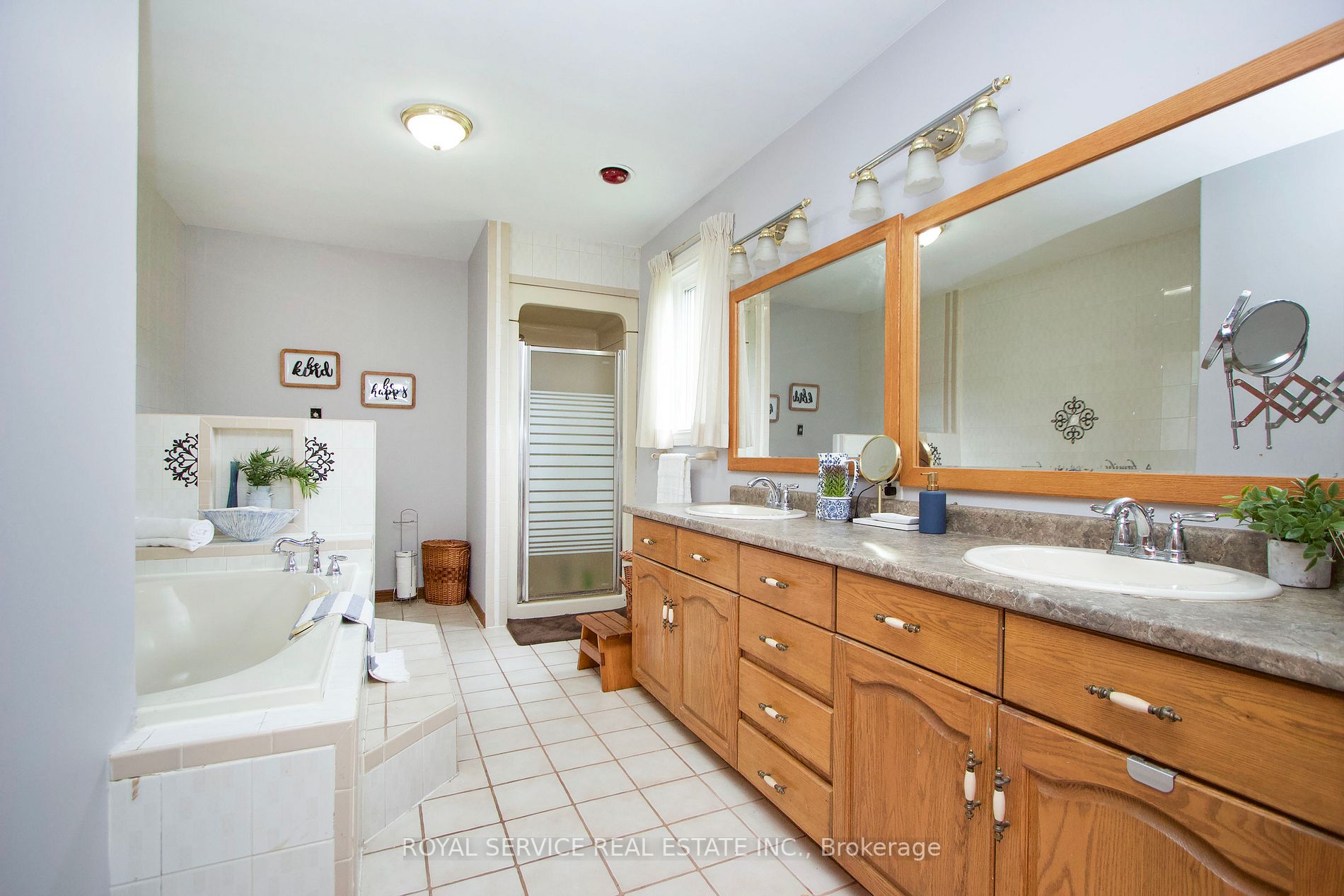 20 Hockaday Crt