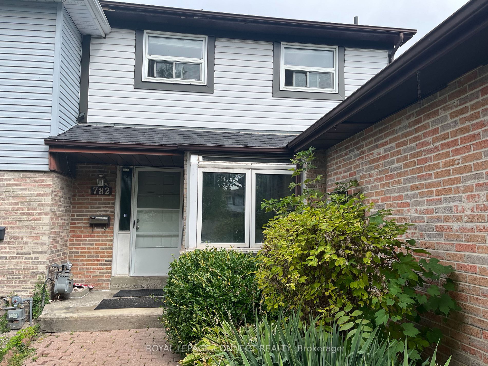 782 Gentry Cres