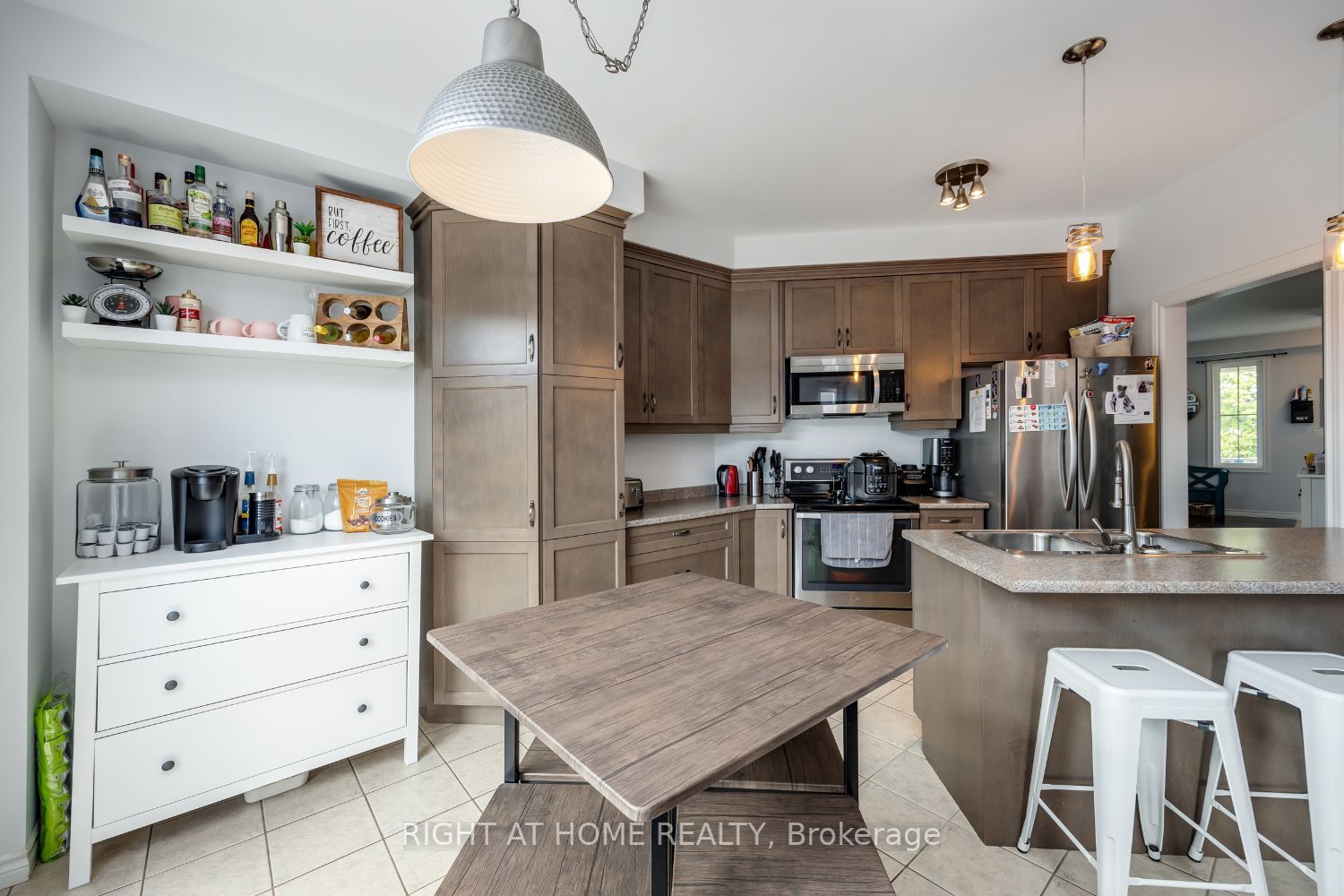 83 Harvey Jones Ave