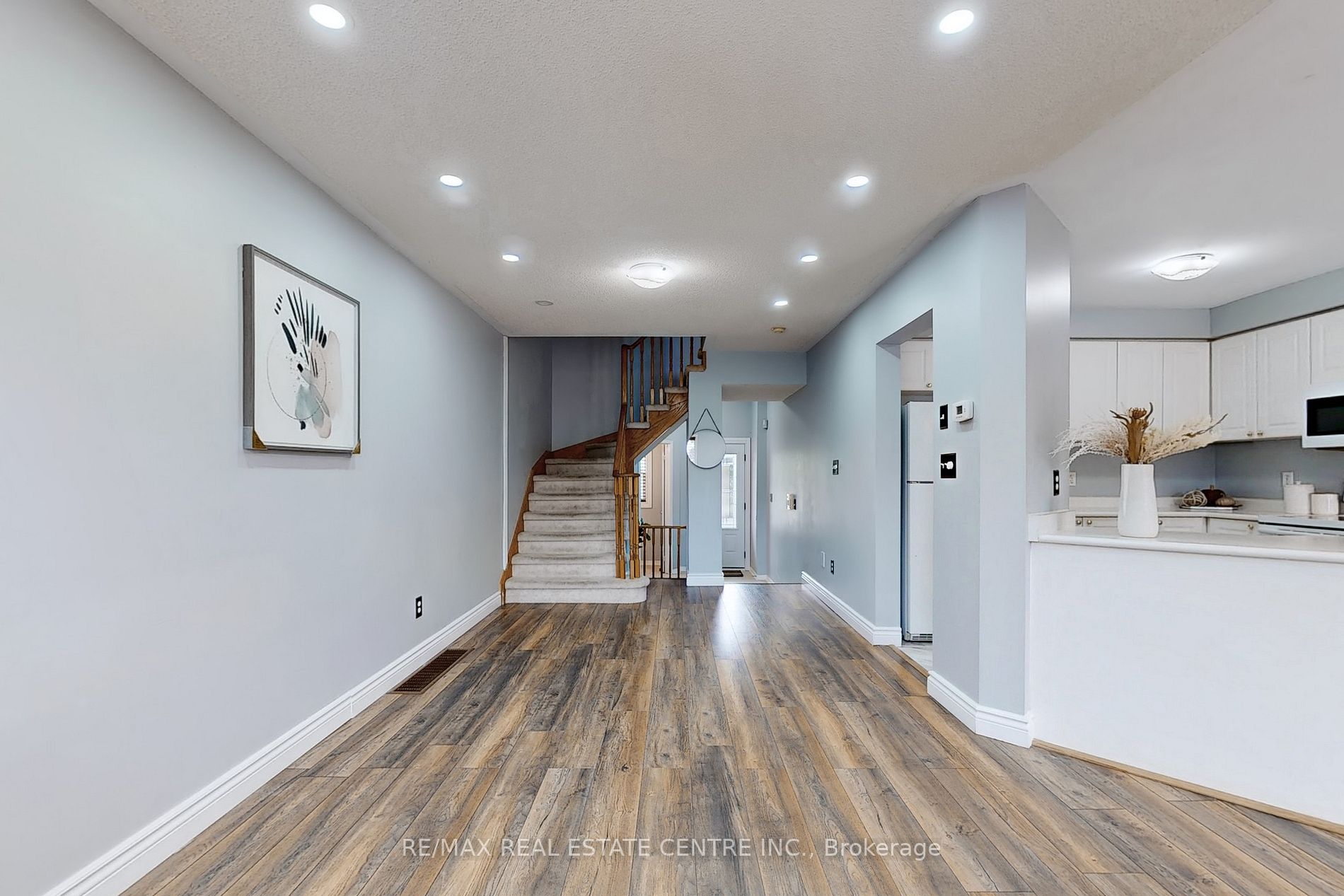 98 Wilkins Cres