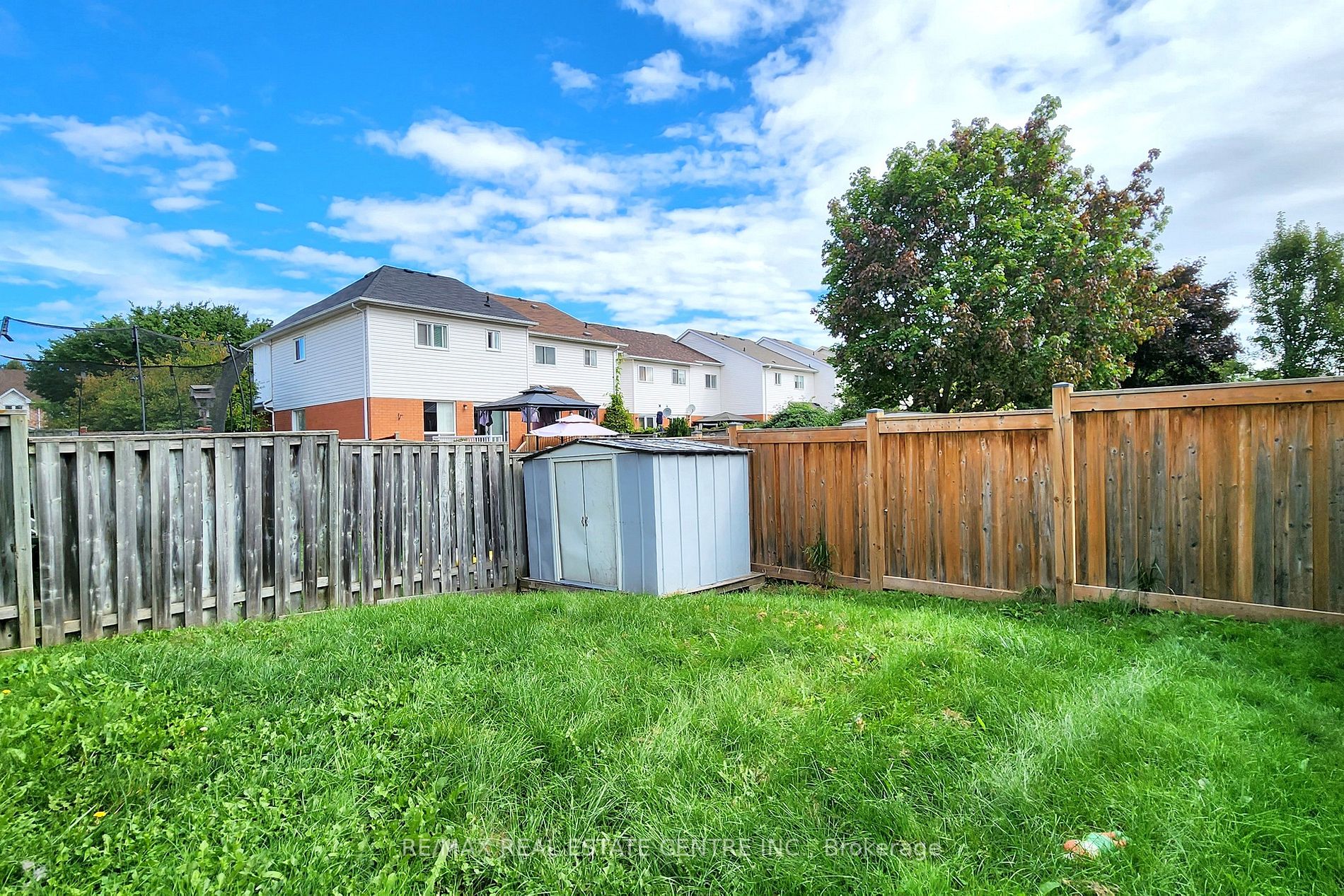 98 Wilkins Cres