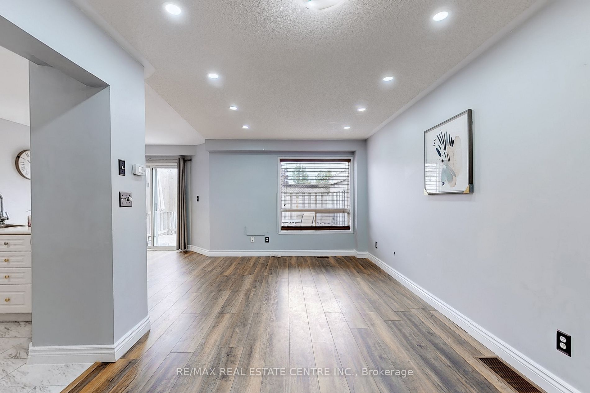 98 Wilkins Cres