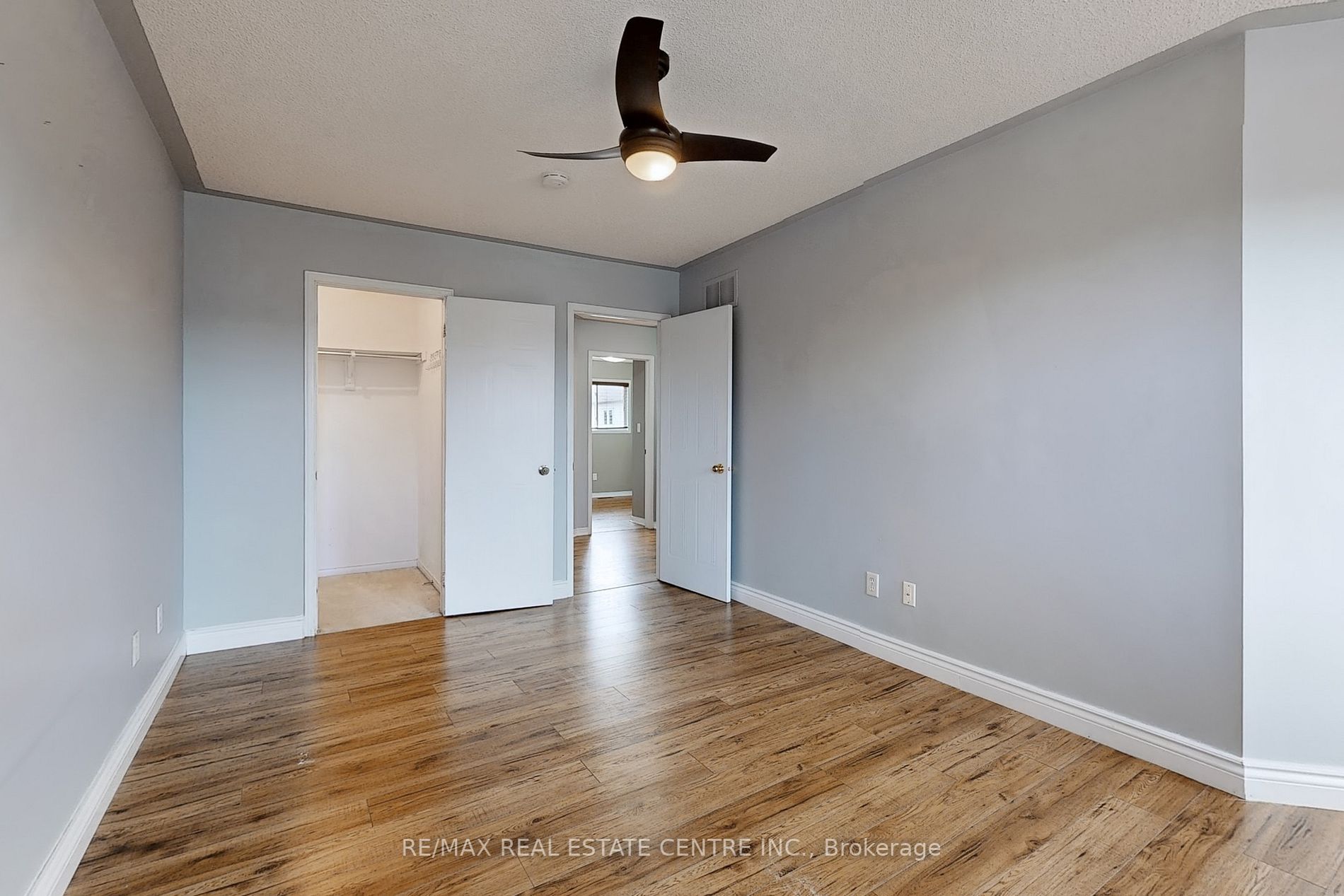 98 Wilkins Cres