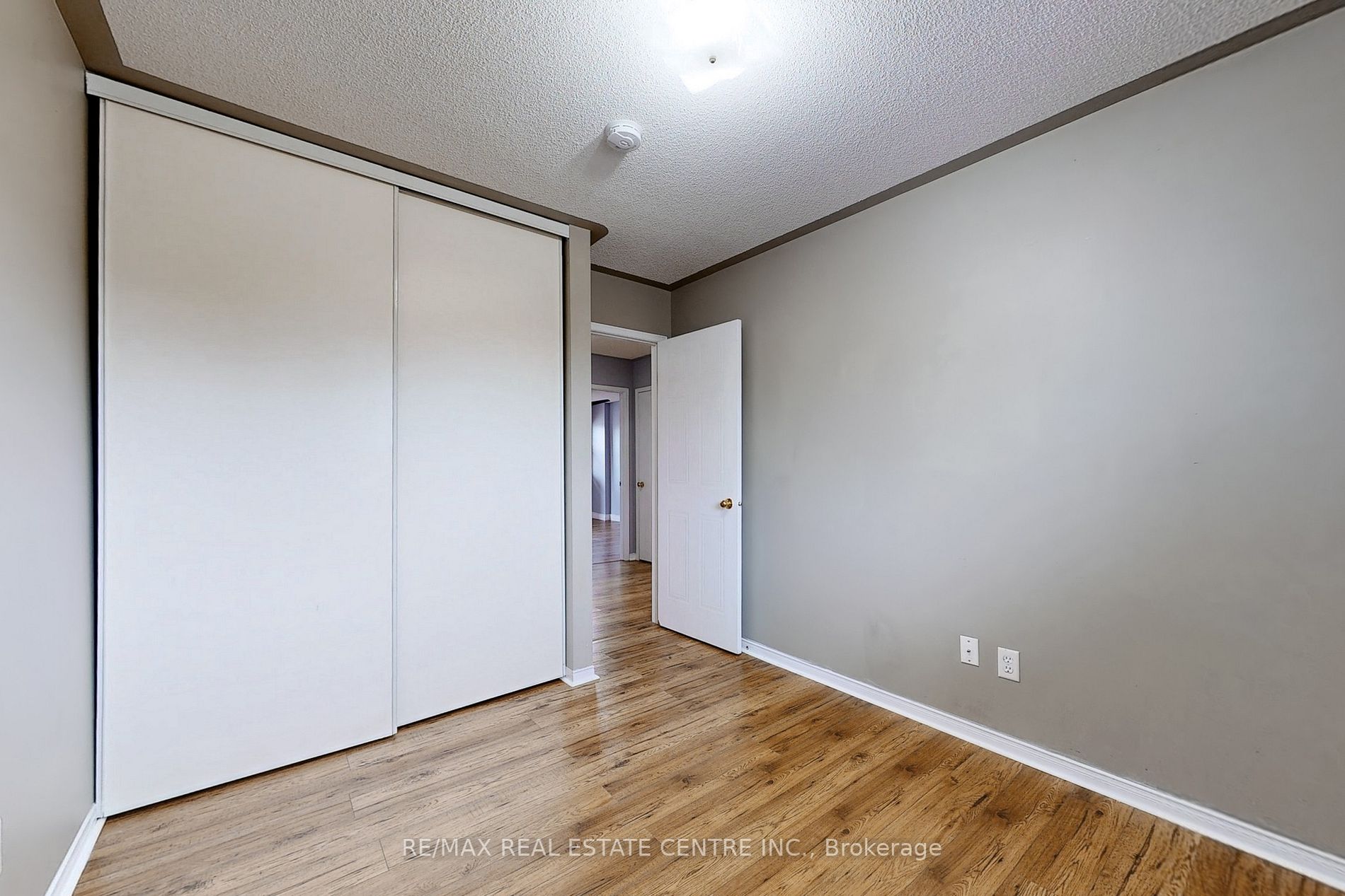 98 Wilkins Cres