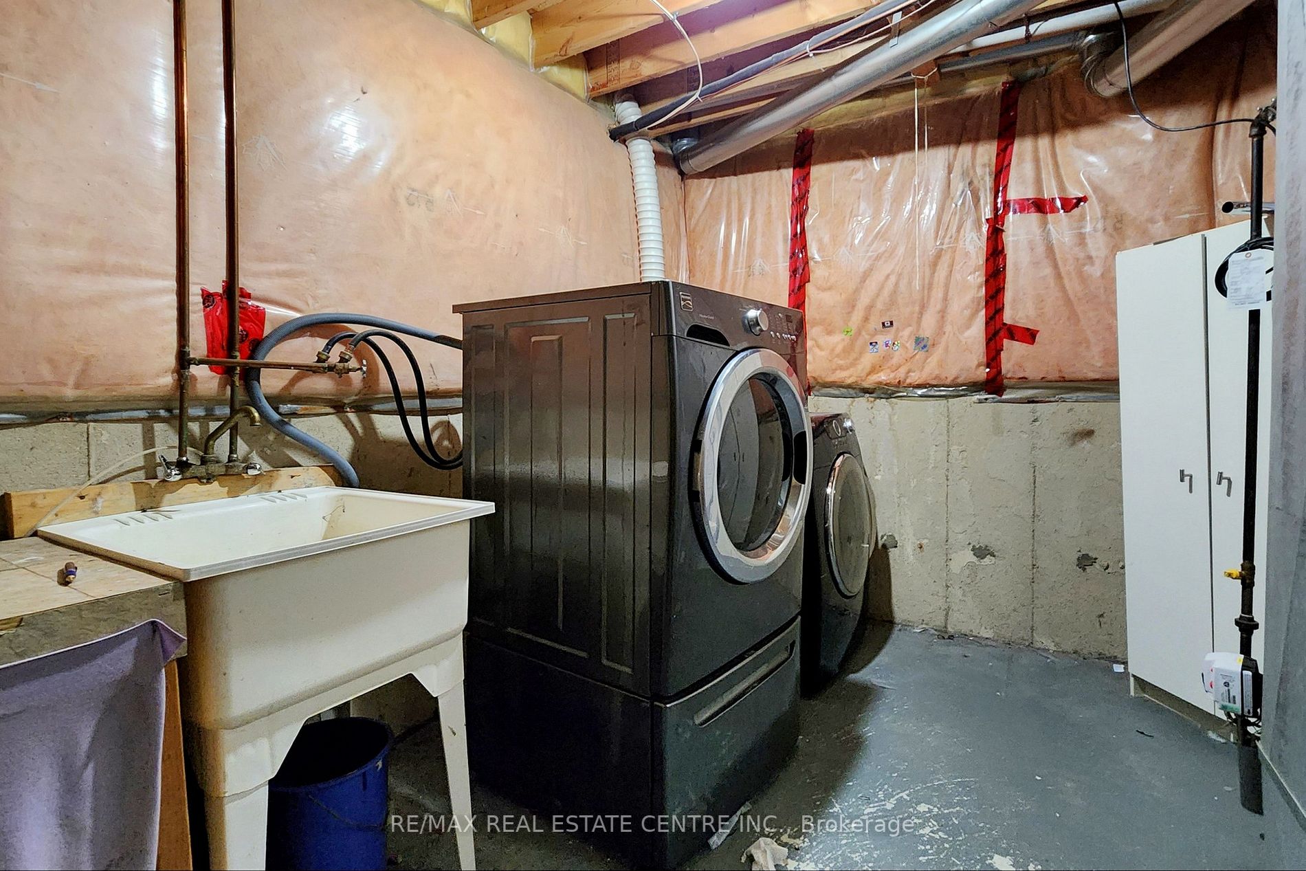 98 Wilkins Cres