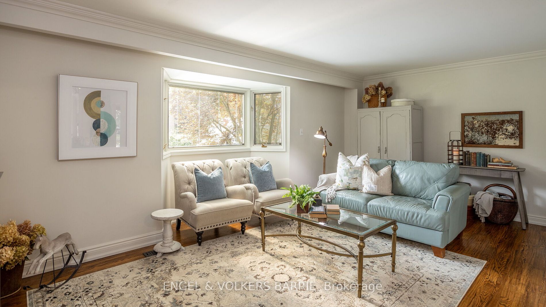 460 Paddington Cres