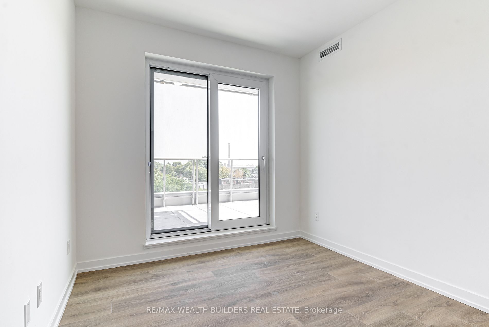 150 Logan Ave, #627