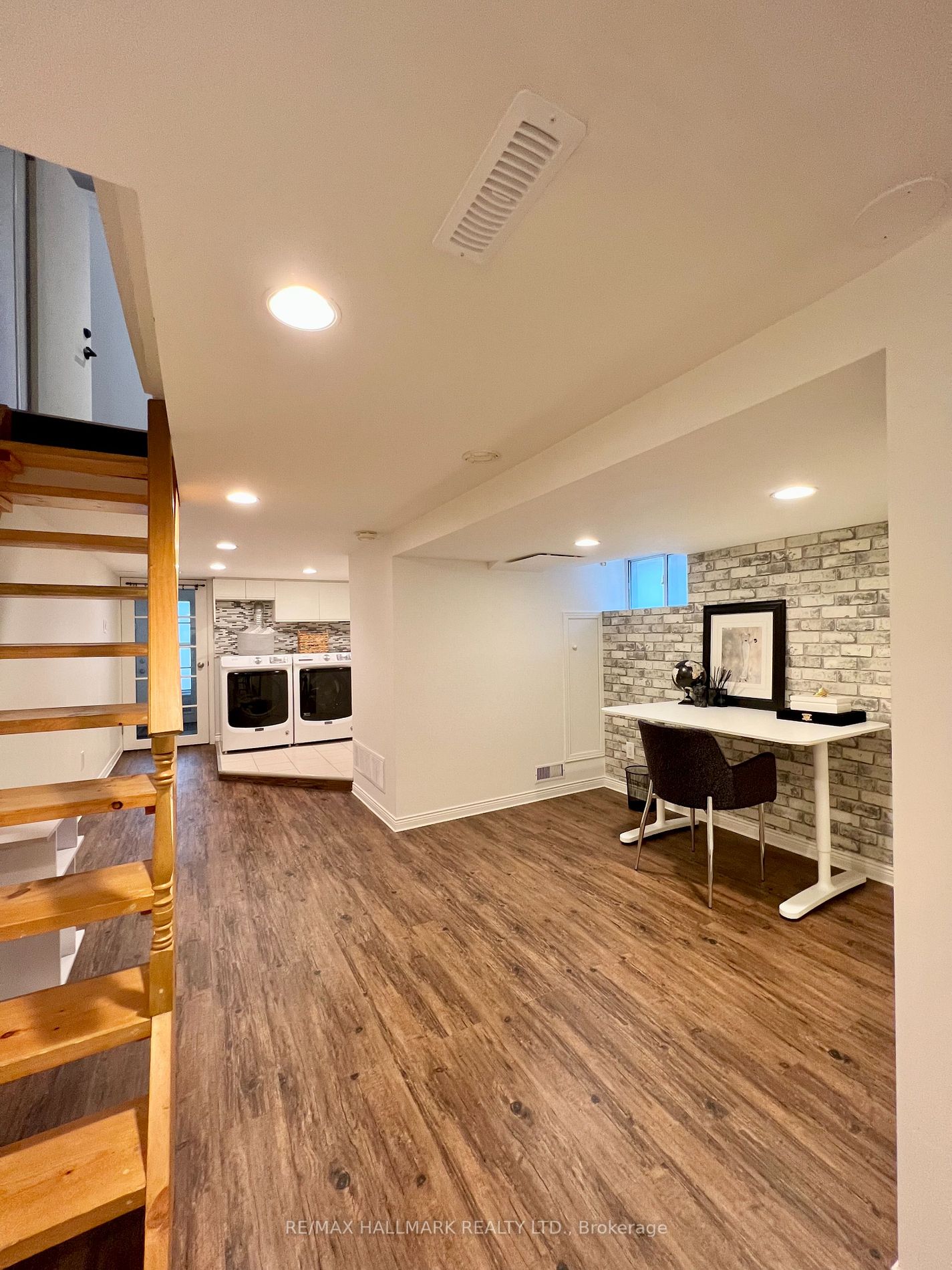 93 Glenmount Park Rd