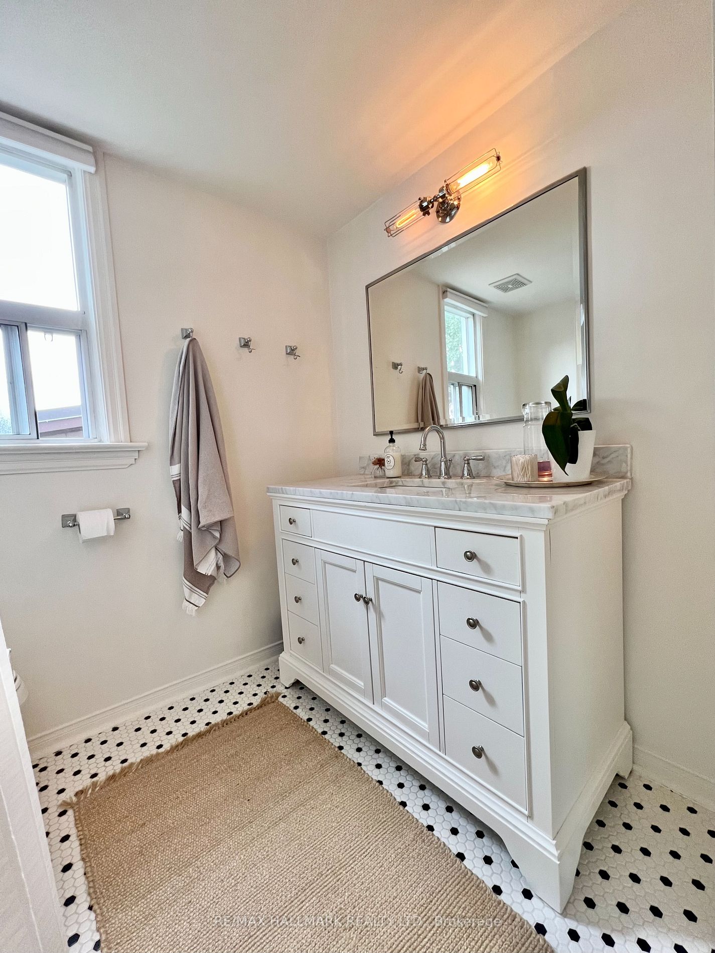 93 Glenmount Park Rd