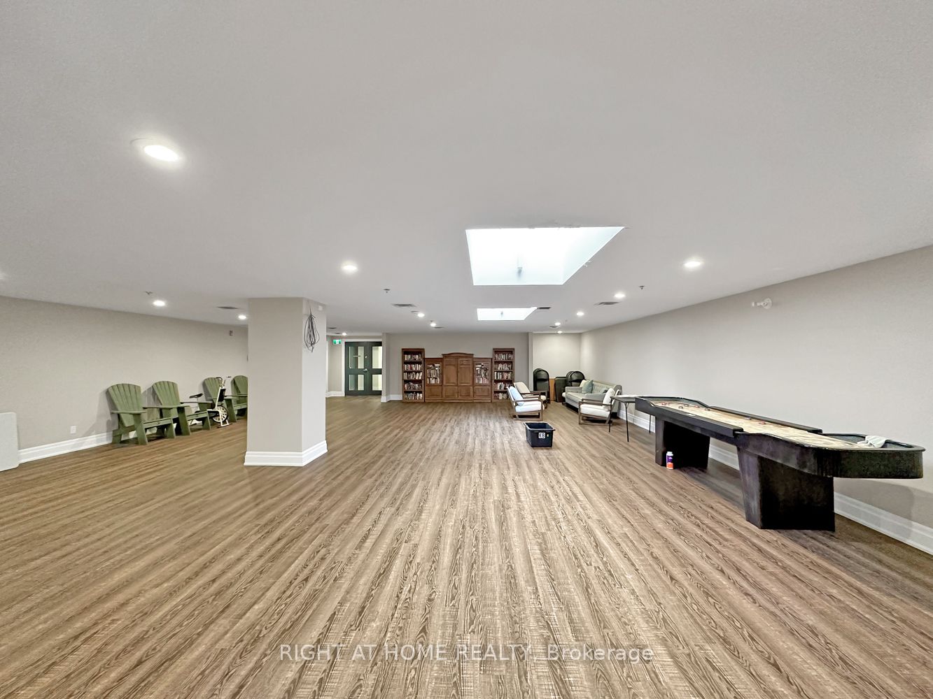 21 Brookhouse Dr, #116