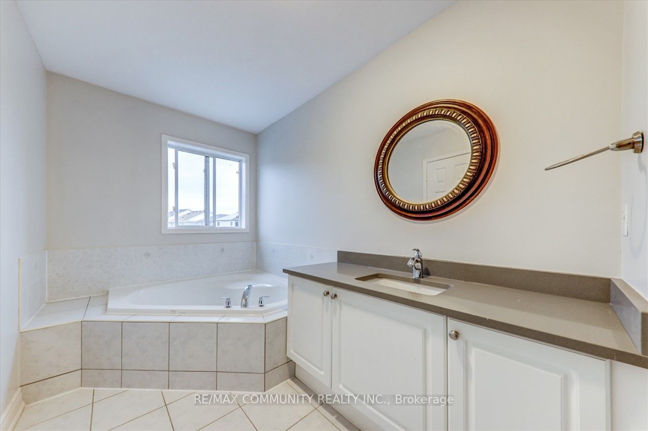 3 Milham Dr