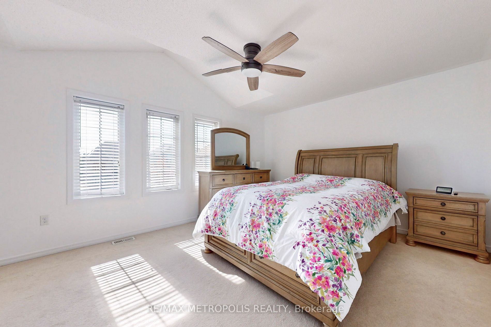 24 Kimble Ave