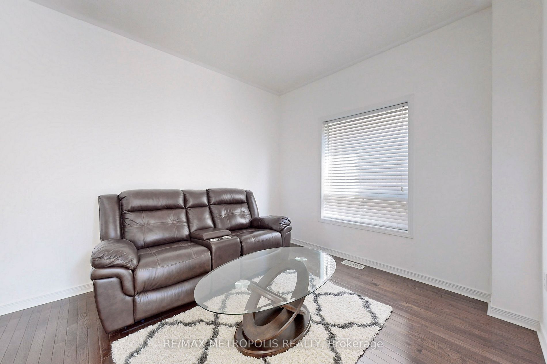 24 Kimble Ave